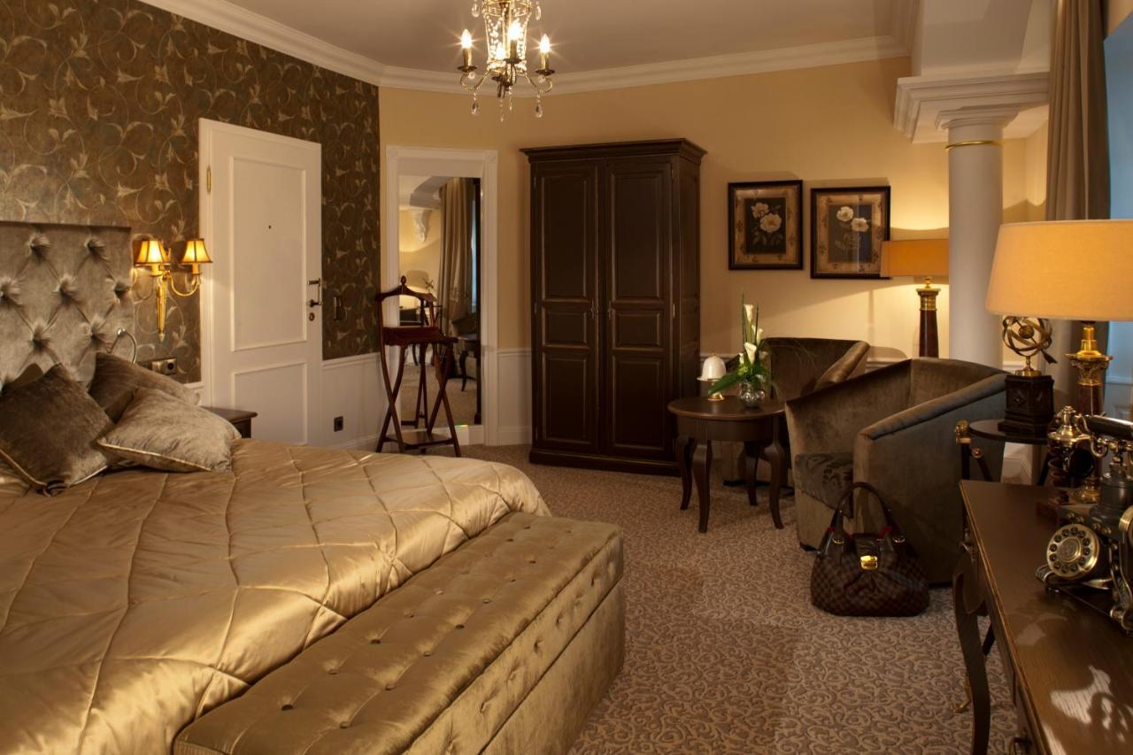Weinromantikhotel Richtershof 뮐하임 안 데어 모젤 외부 사진