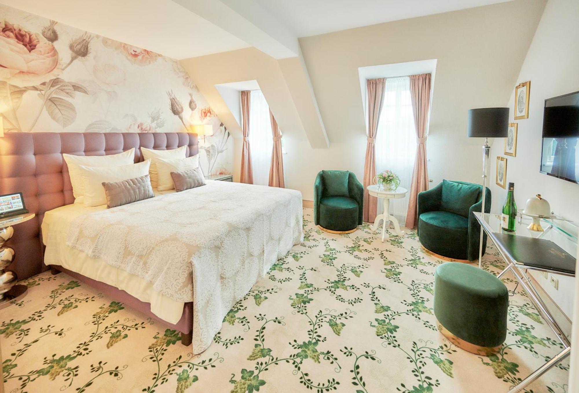 Weinromantikhotel Richtershof 뮐하임 안 데어 모젤 외부 사진